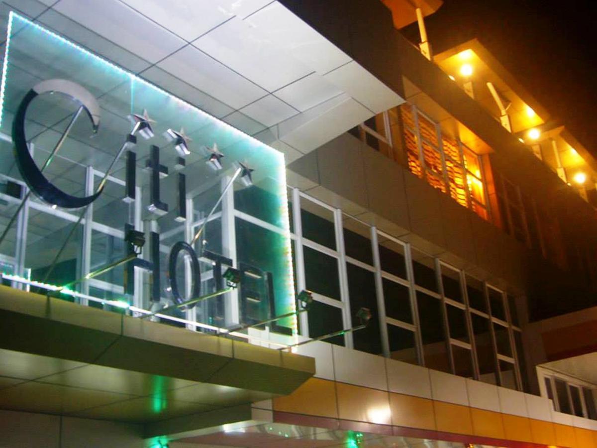 Citi Hotel Hilongos Esterno foto